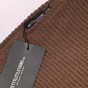 NWT | PRETTY LITTLE THING CROP SWEATER S/M